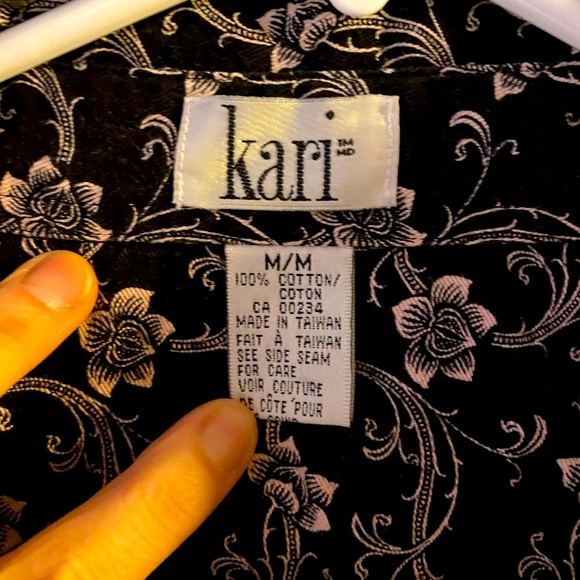 90’s Floral Button-Up Blouse by Kari | Size M | 100% Cotton - Picture 3 of 7